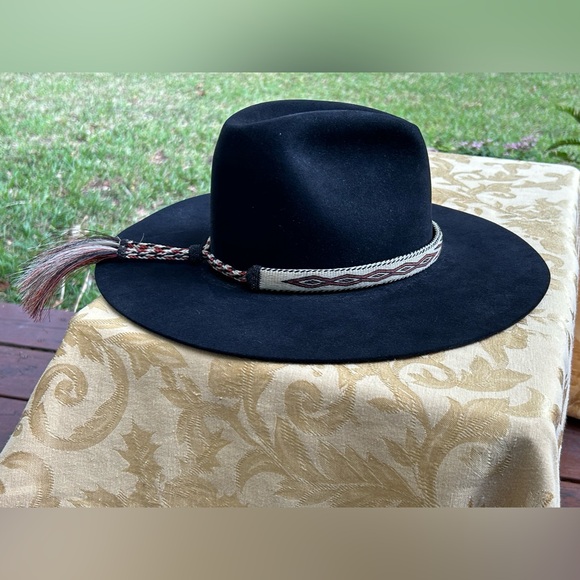 Serratelli Hat Company Other - Serratelli 5x Beaver western cowboy hat with horsehair hat band